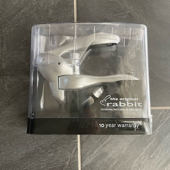 NWT!! Rabbit Corkscrew & Foil Cutter - Picture 1 of 5